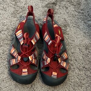 Keen Venice H2 Women's Red and Black Striped Sandals